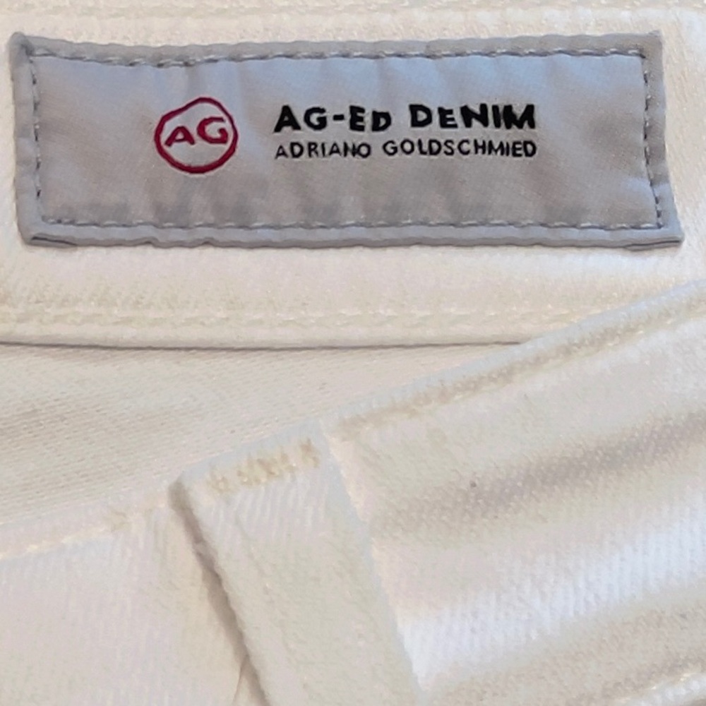 AG | High Rise Straight 31 X 29 - Picture 9 of 10